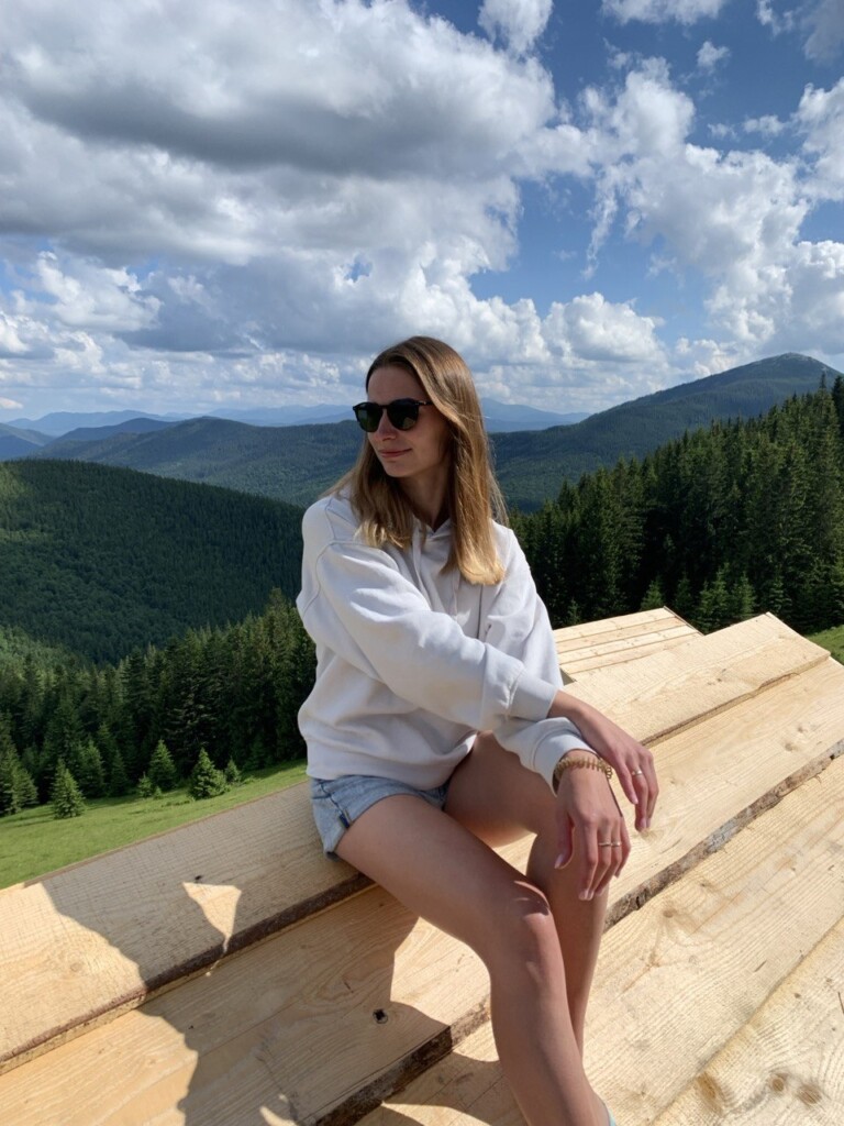 «Успіх для мене – це реальні зміни в житті людей, яким допомагає наш фонд», – проєктна менеджерка БФ «Схід SOS» | БФ «Схід SOS», картинка №4