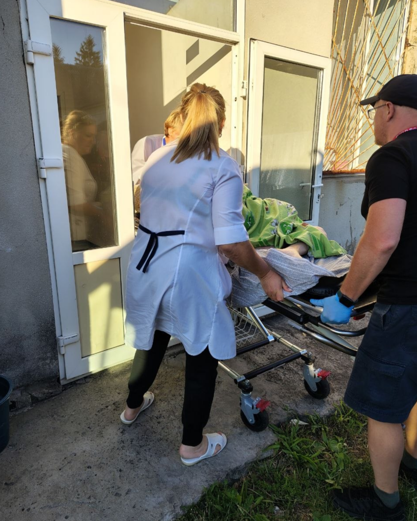Спільна турбота про тих, хто цього потребує: як БФ «Схід SOS» підтримує Селидівську центральну міську лікарню | БФ «Схід SOS», картинка №2