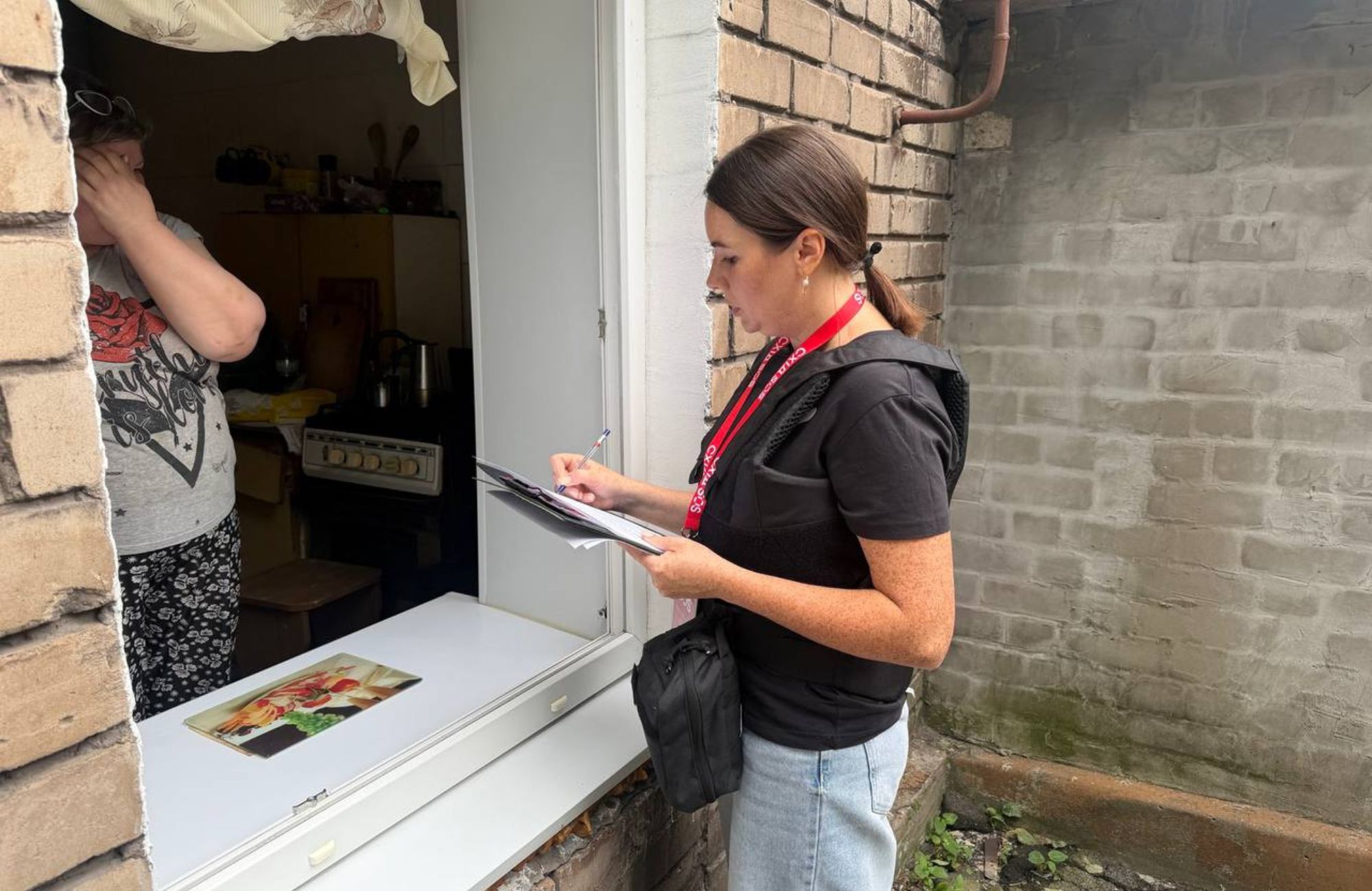 Підтримка на місцях ворожих обстрілів у Запоріжжі: команда БФ «Схід SOS» надала консультації постраждалим | БФ «Схід SOS», картинка №10