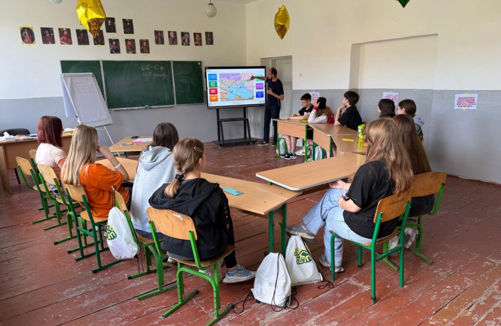 Уроки не за підручником: як минула друга зміна табору «Ізі Кемп» для 50 дітей Харківщини | БФ «Схід SOS», картинка №7