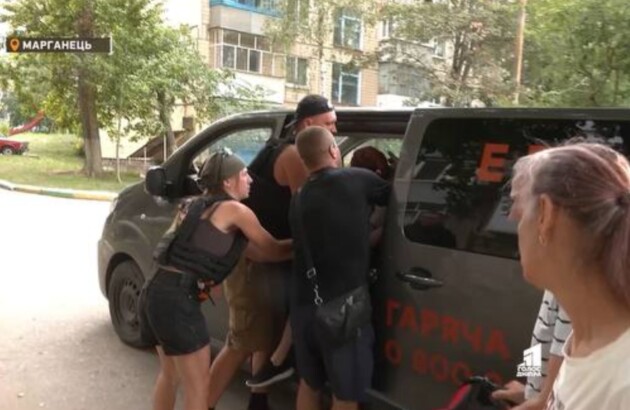 Шлях до безпеки: як відбувається евакуація з Марганця на Дніпропетровщині