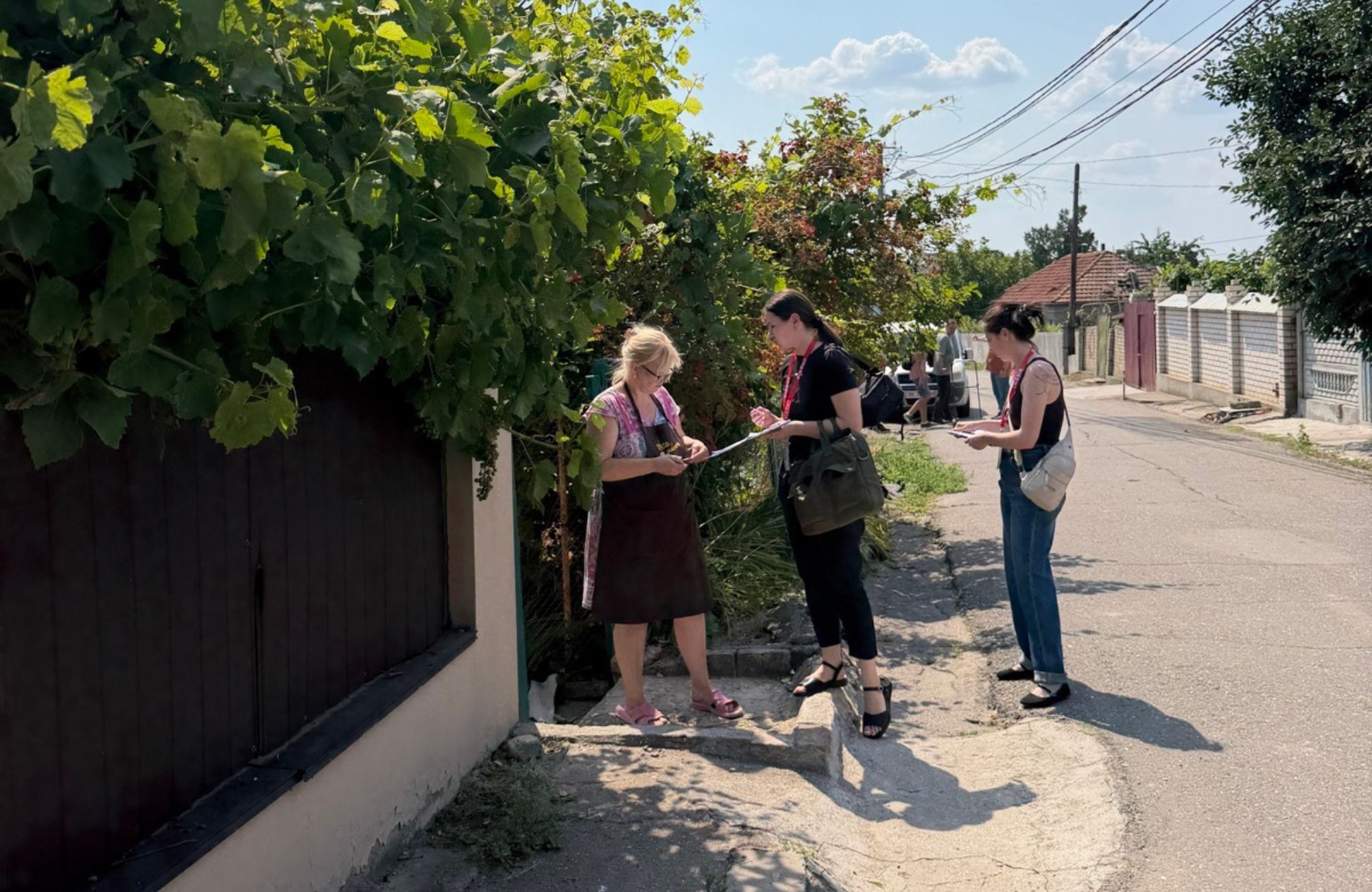 Без спокою і даху над головою: команда БФ «Схід SOS» підтримала постраждалих від чергового російського обстрілу в Миколаєві | БФ «Схід SOS», картинка №6