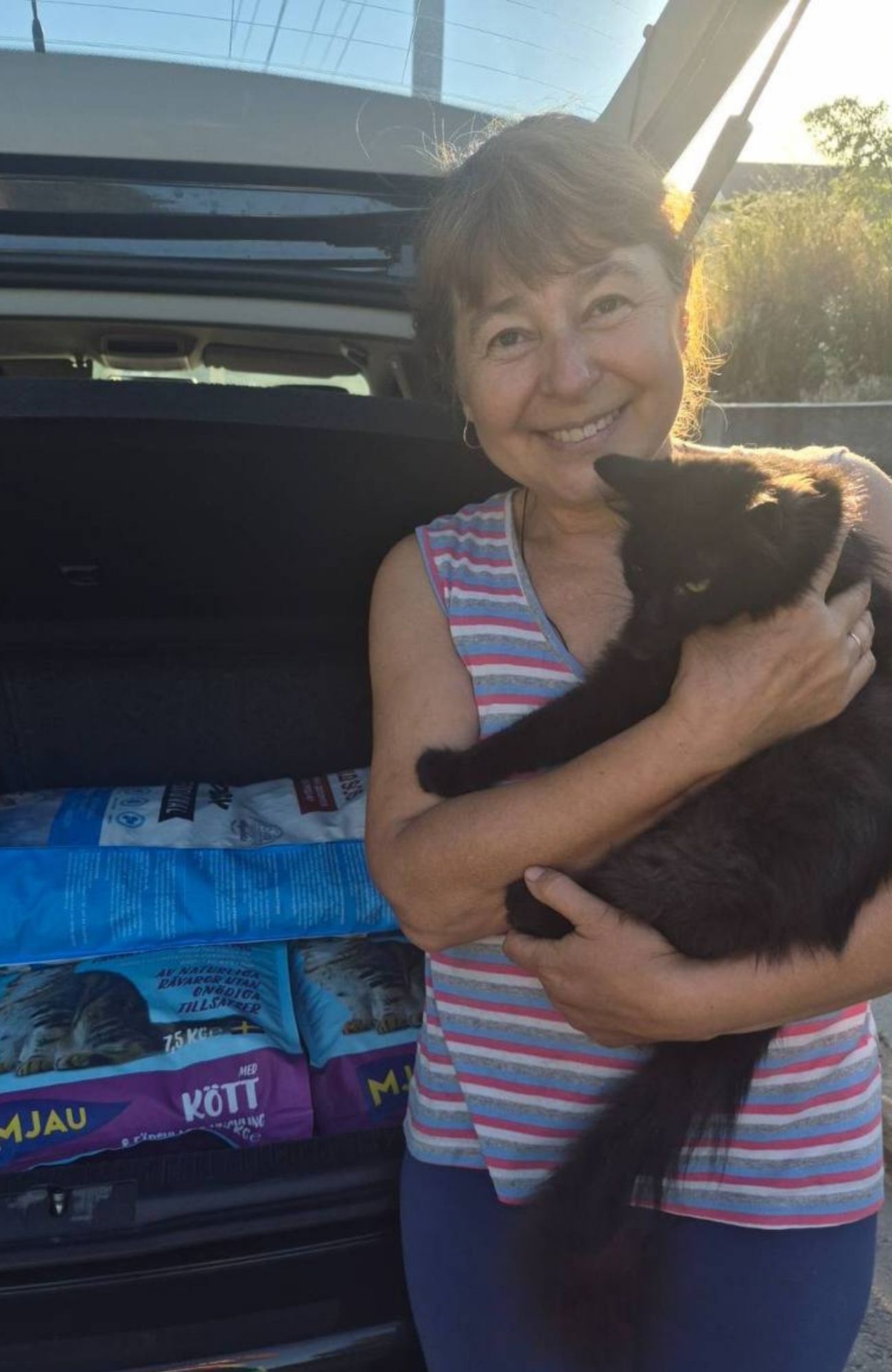 Together to a Safer Place: East SOS Shares Stories of Helping People and Their Pets | CF «East SOS», картинка №9