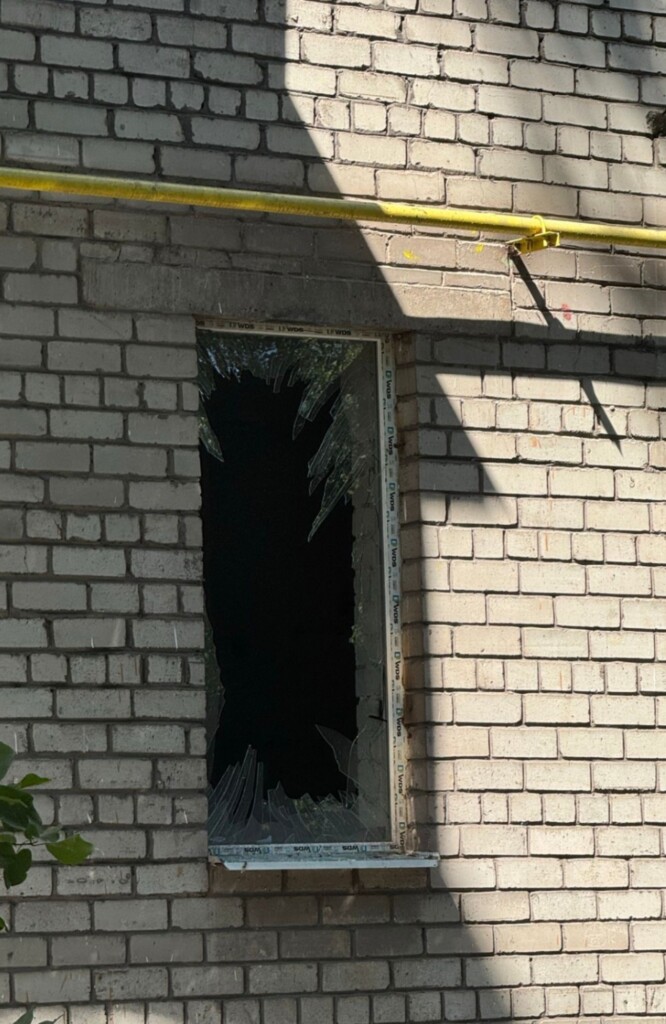 Зруйновані домівки, спалені авто та покалічені людські долі – армія рф щодня атакує Запоріжжя | БФ «Схід SOS», картинка №2