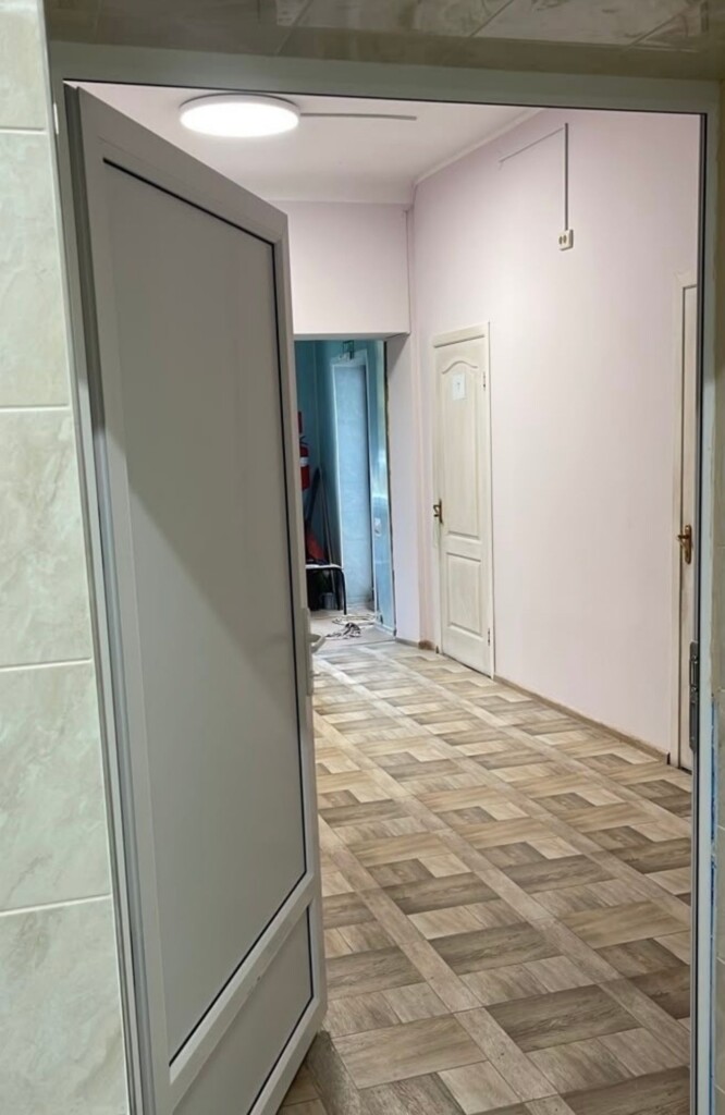 Без бар’єрів і з турботою: БФ «Схід SOS» ремонтує оселю стаціонарного догляду у Змієві на Харківщині | БФ «Схід SOS», картинка №2