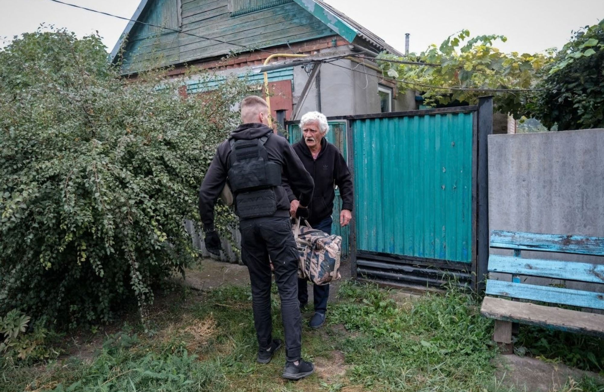 Іспанська воєнна кореспондентка вчергове долучилася до евакуаційної місії БФ «Схід SOS» у Краматорську | БФ «Схід SOS», картинка №4