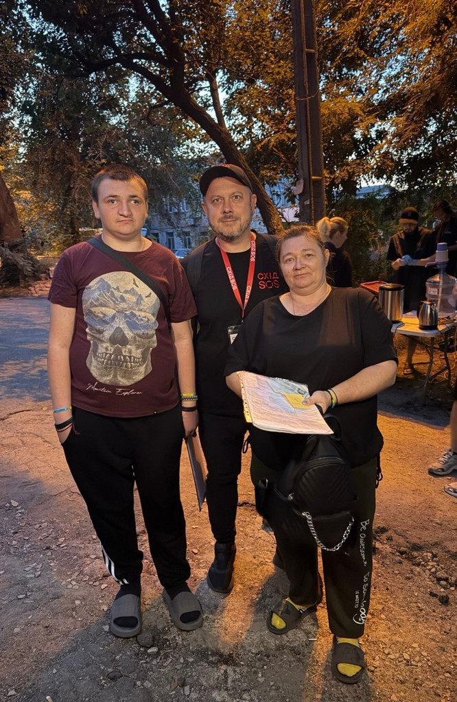 Ворожий удар по Дніпру: команда БФ «Схід SOS» підтримала постраждалих | БФ «Схід SOS», картинка №9