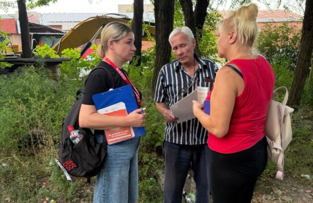 Ворожий удар по Дніпру: команда БФ «Схід SOS» підтримала постраждалих