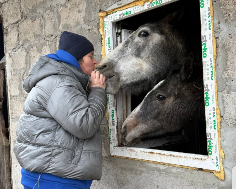 «Я нікого не покину!»: історія Ольги з Ізюма, яка врятувала десятки тварин від загибелі | БФ «Схід SOS», картинка №1