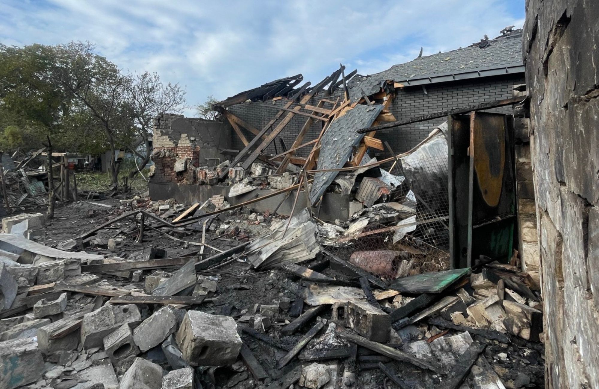 Команда БФ «Схід SOS» підтримала дніпрян, постраждалих унаслідок російського обстрілу | БФ «Схід SOS», картинка №3