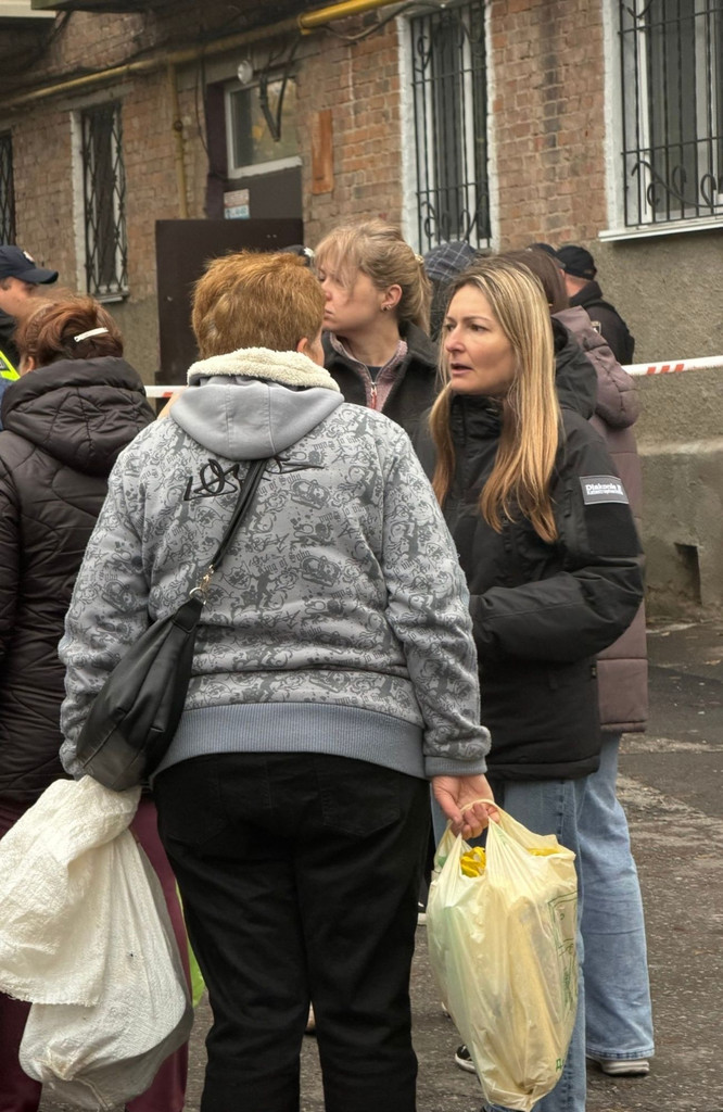 Вінниця: регіональна команда БФ «Схід SOS» підтримала постраждалих на місці ворожого влучання | БФ «Схід SOS», картинка №5