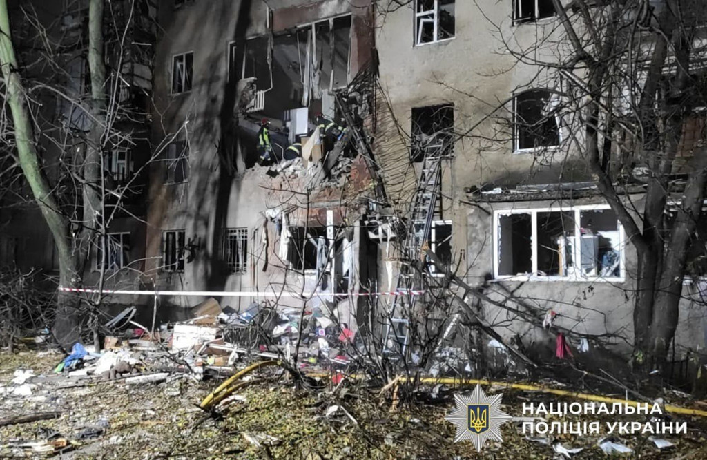 Вінниця: регіональна команда БФ «Схід SOS» підтримала постраждалих на місці ворожого влучання | БФ «Схід SOS», картинка №7